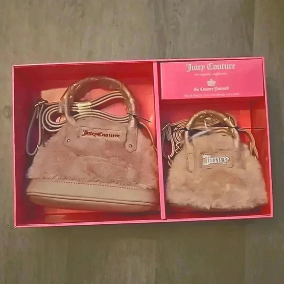 Juicy Couture pocketbook - Picture 1 of 9